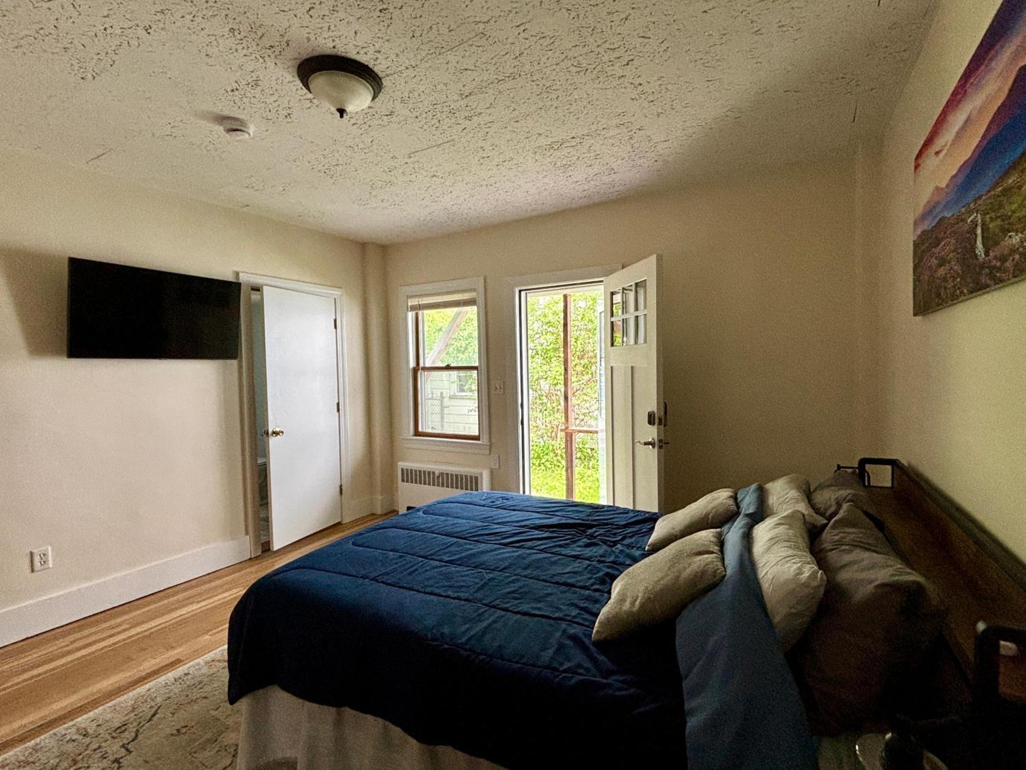 Traveler'S Den In Medford Appartement Buitenkant foto